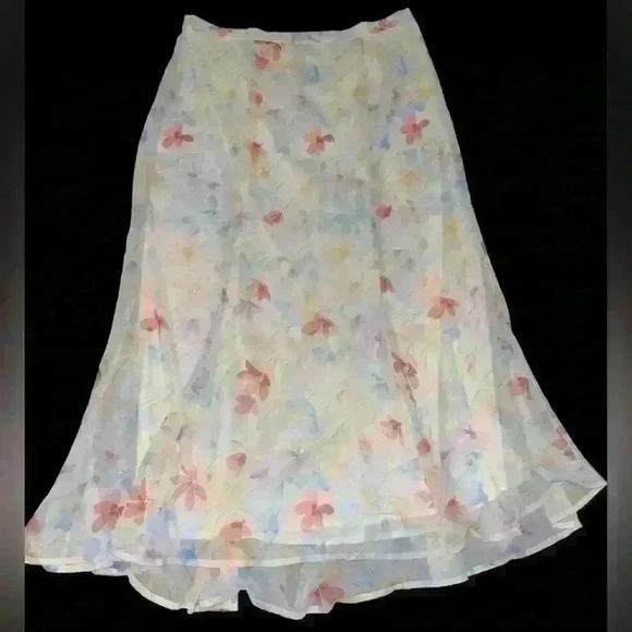 Off White Floral Print Skirt - Picture 1 of 3